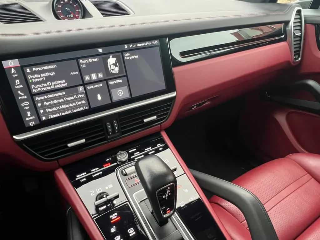 Porsche Cayenne 03/2019-photo-16