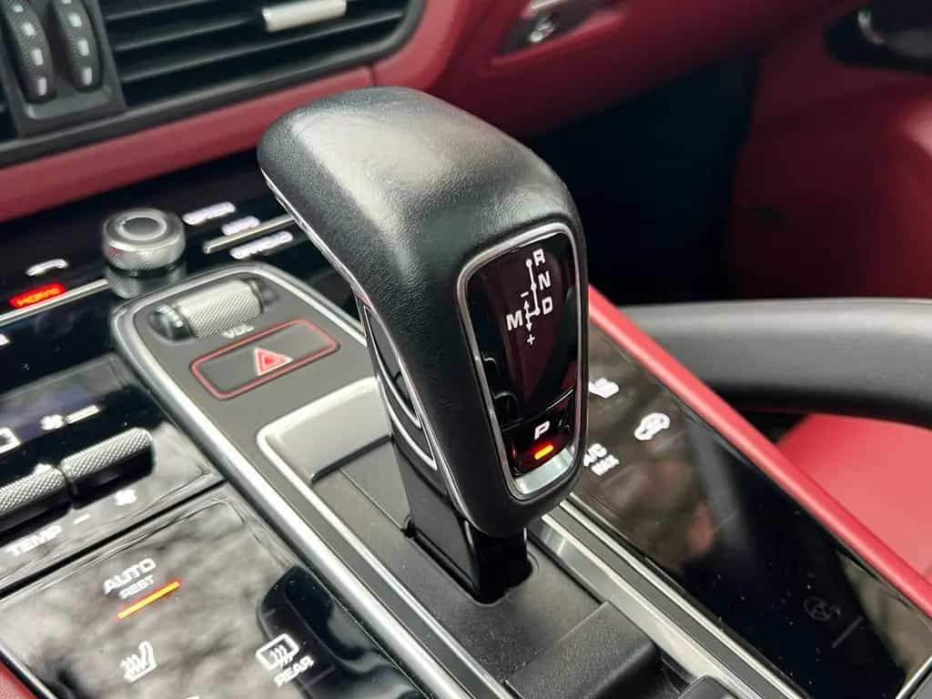 Porsche Cayenne 03/2019-photo-18
