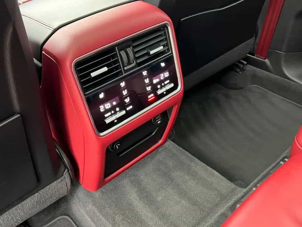 Porsche Cayenne 03/2019-photo-20