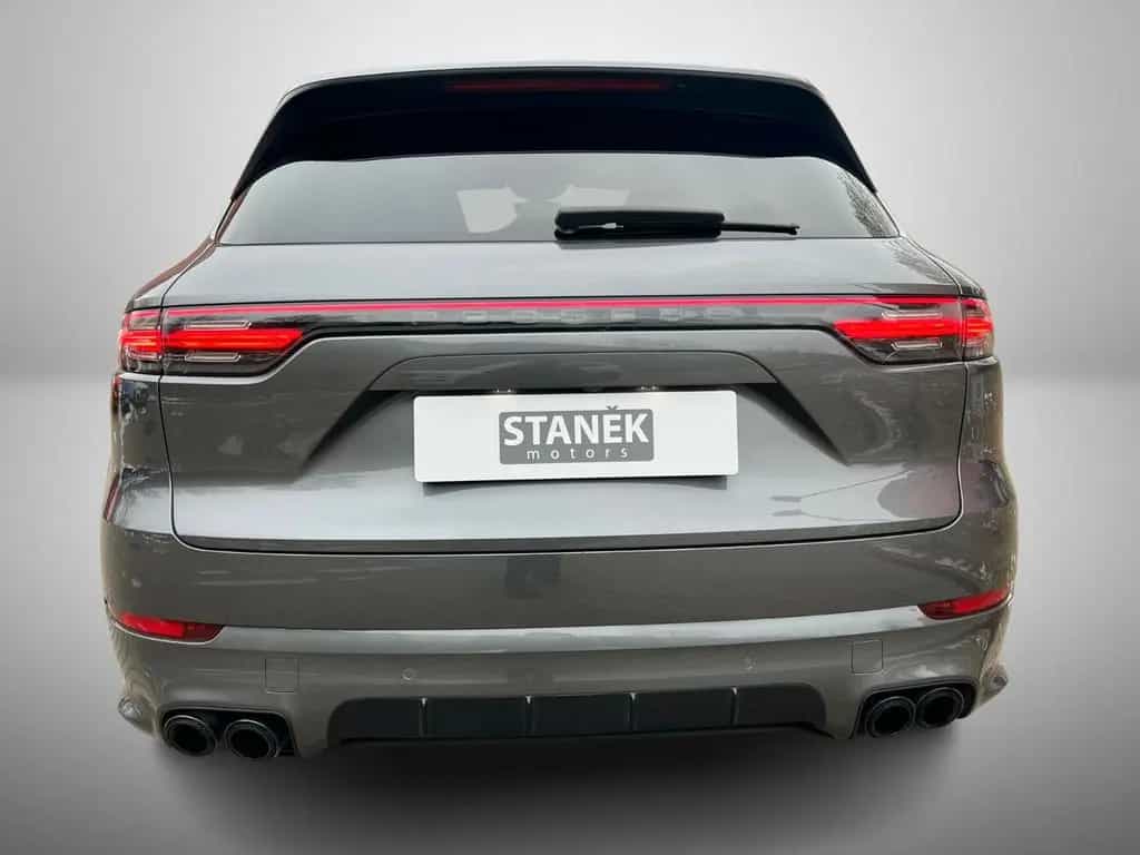 Porsche Cayenne 03/2019-photo-2