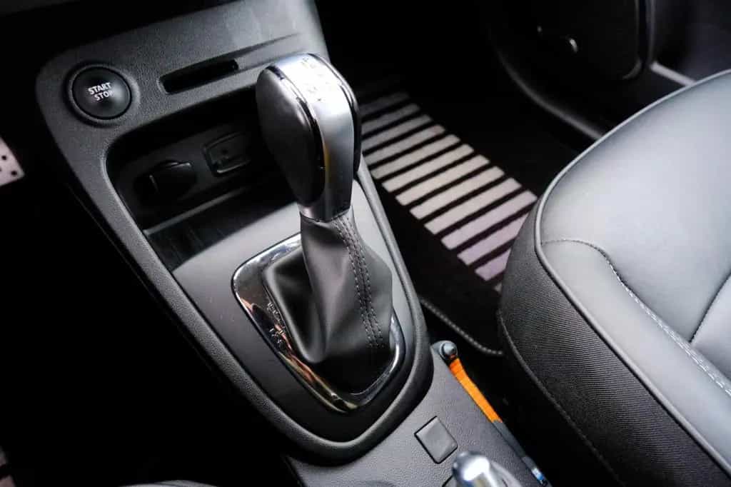 Renault Captur 1.3 TCe Initiale Paris Aut. Leder|Navi|Ca 06/2019-photo-19