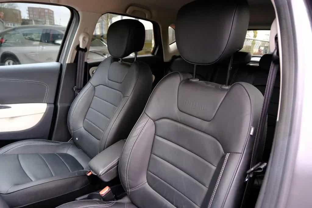 Renault Captur 1.3 TCe Initiale Paris Aut. Leder|Navi|Ca 06/2019-photo-29