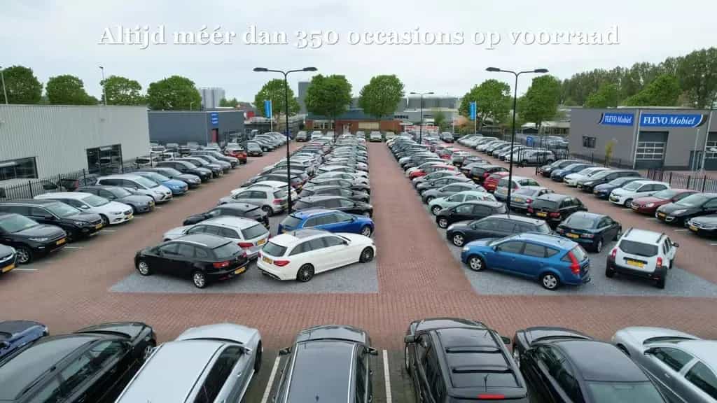 Renault Captur 1.3 TCe Initiale Paris Aut. Leder|Navi|Ca 06/2019-photo-36