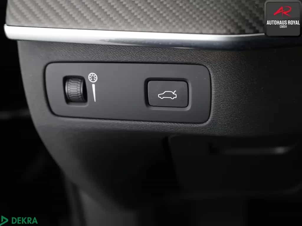 Volvo XC90 XC 90 2.0 D5 AWD R DESIGN HUD,360GRAD,22ZOLL,ACC 10/2018-photo-13