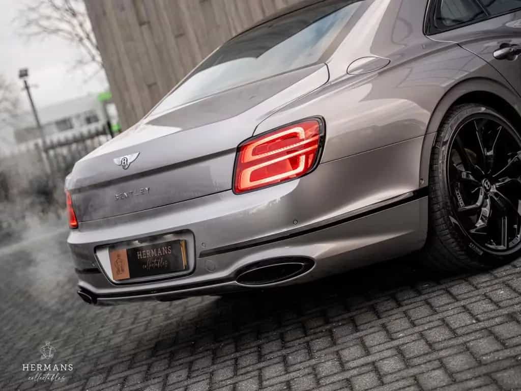 Bentley Flying Spur 6.0 W12 Mulliner / Massage / Black L 01/2020-photo-13
