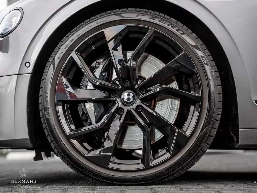 Bentley Flying Spur 6.0 W12 Mulliner / Massage / Black L 01/2020-photo-22