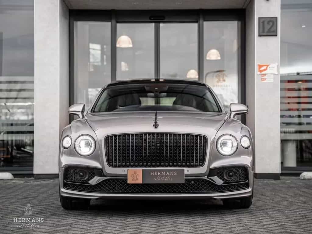 Bentley Flying Spur 6.0 W12 Mulliner / Massage / Black L 01/2020-photo-3