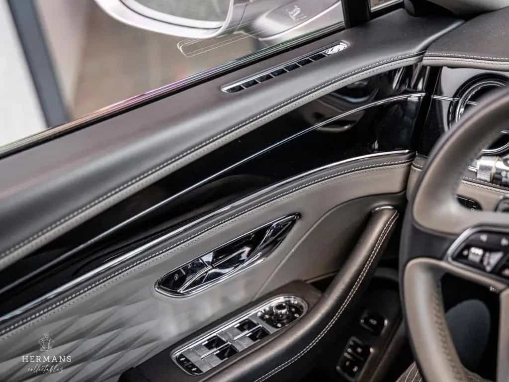 Bentley Flying Spur 6.0 W12 Mulliner / Massage / Black L 01/2020-photo-31