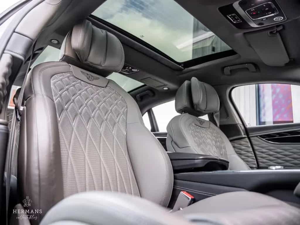 Bentley Flying Spur 6.0 W12 Mulliner / Massage / Black L 01/2020-photo-45