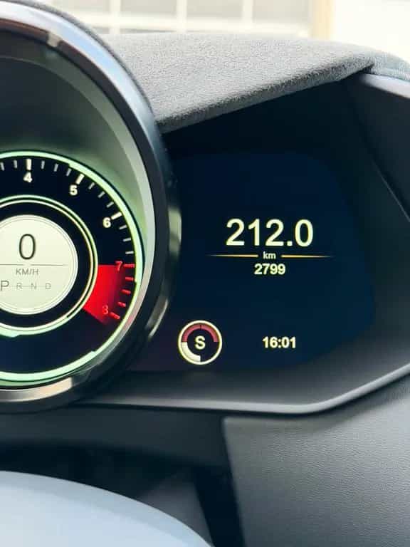 Aston Martin V8 Vantage 4.0 V8 F1 F1 01/2023-photo-15