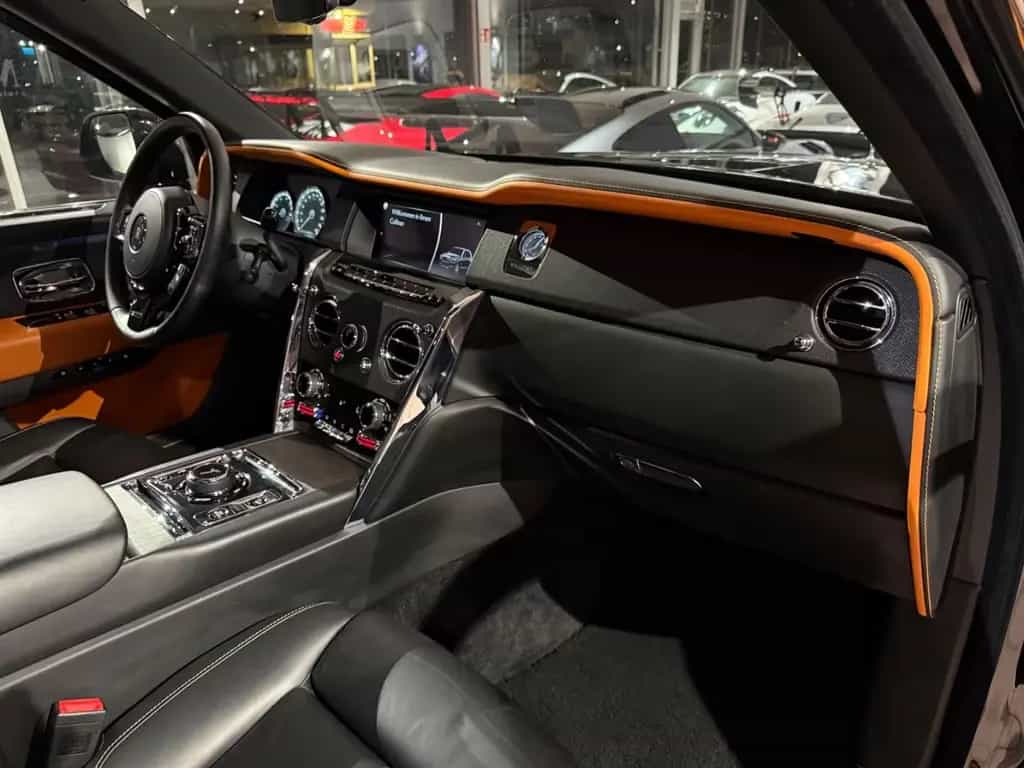 Rolls-Royce Cullinan Fridge*Picnic*Curtain*Fond-Entertainm. 12/2018-photo-16