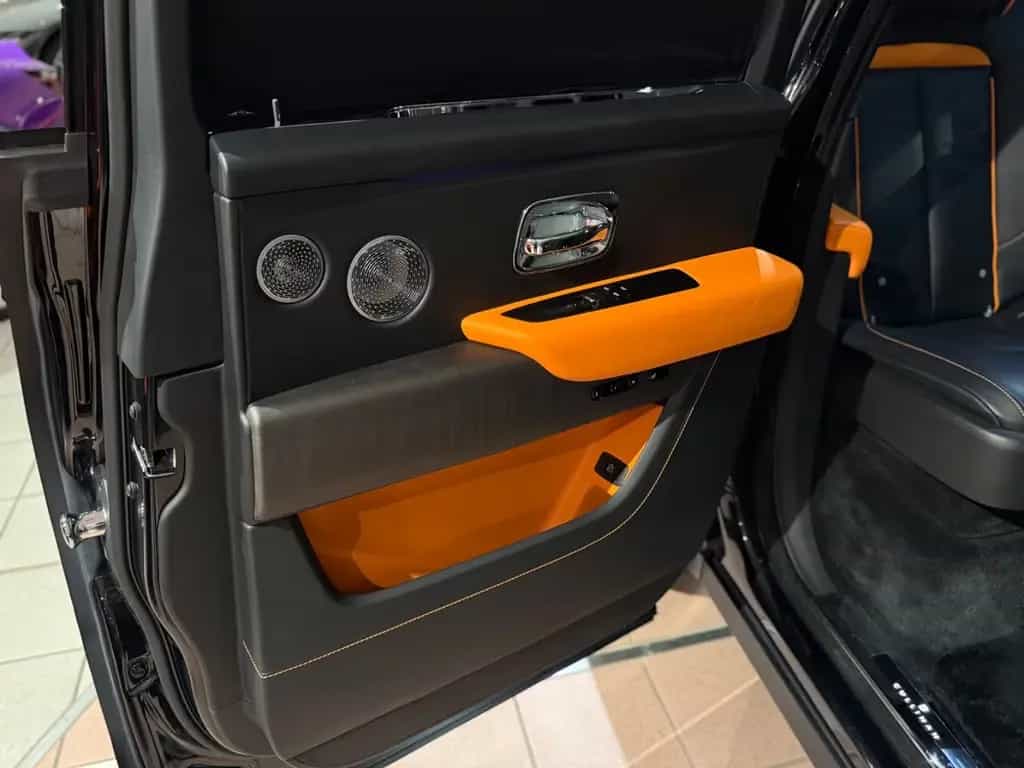 Rolls-Royce Cullinan Fridge*Picnic*Curtain*Fond-Entertainm. 12/2018-photo-21
