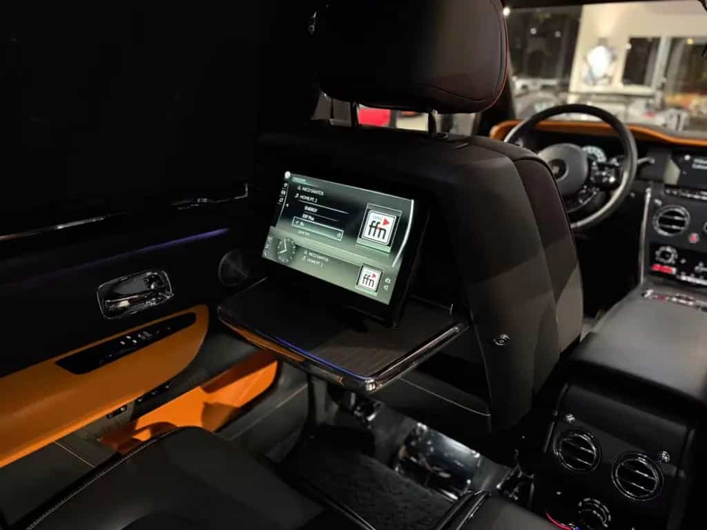 Rolls-Royce Cullinan Fridge*Picnic*Curtain*Fond-Entertainm. 12/2018-photo-22
