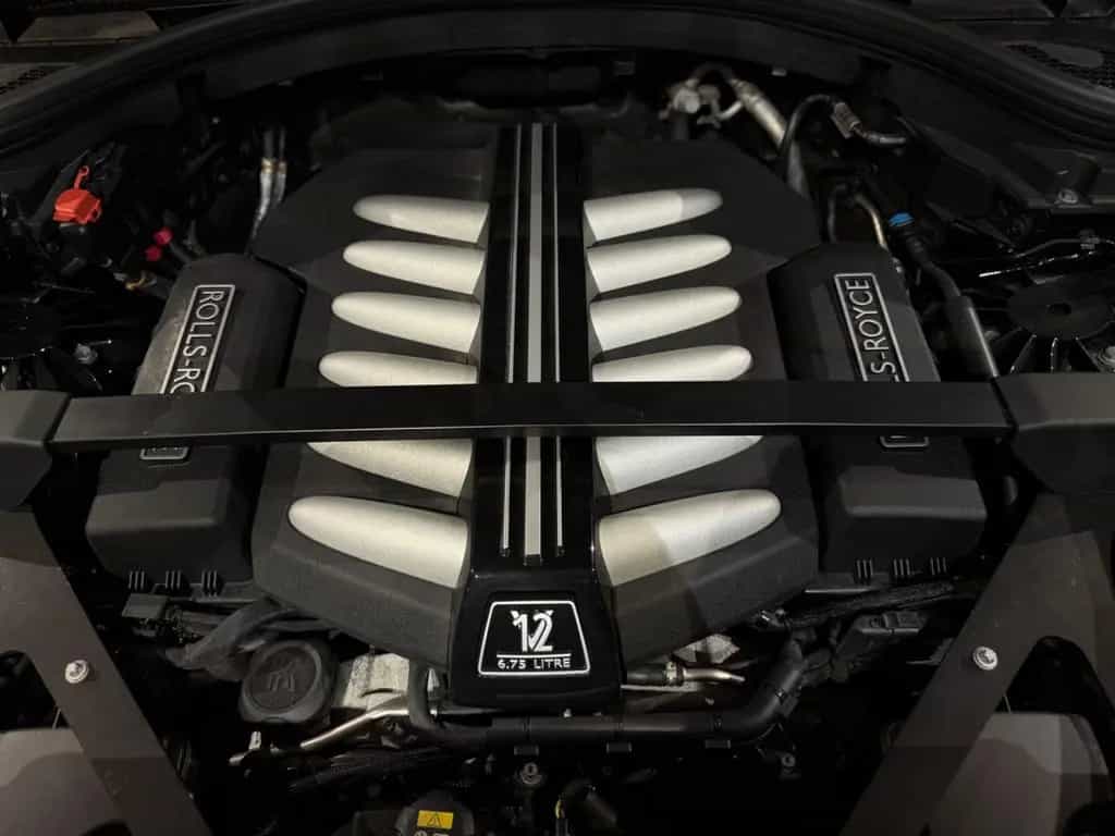Rolls-Royce Cullinan Fridge*Picnic*Curtain*Fond-Entertainm. 12/2018-photo-31