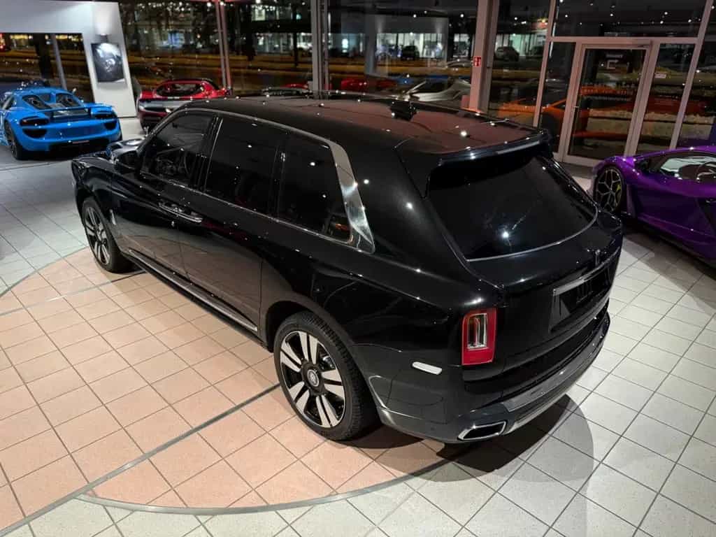 Rolls-Royce Cullinan Fridge*Picnic*Curtain*Fond-Entertainm. 12/2018-photo-6