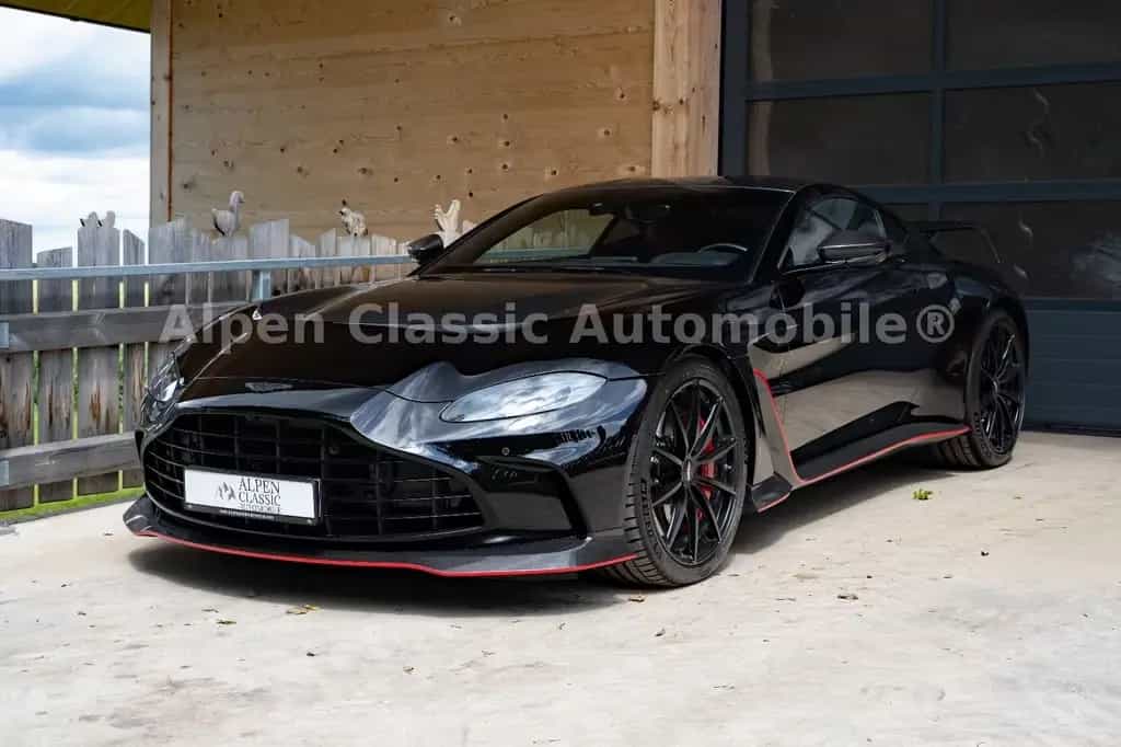 Aston Martin V12 Vantage Ceramic, 360 Grad, Carbon 07/2022-photo-0