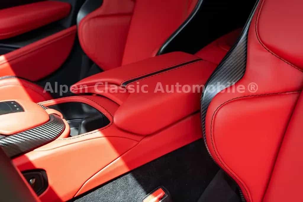 Aston Martin V12 Vantage Ceramic, 360 Grad, Carbon 07/2022-photo-11