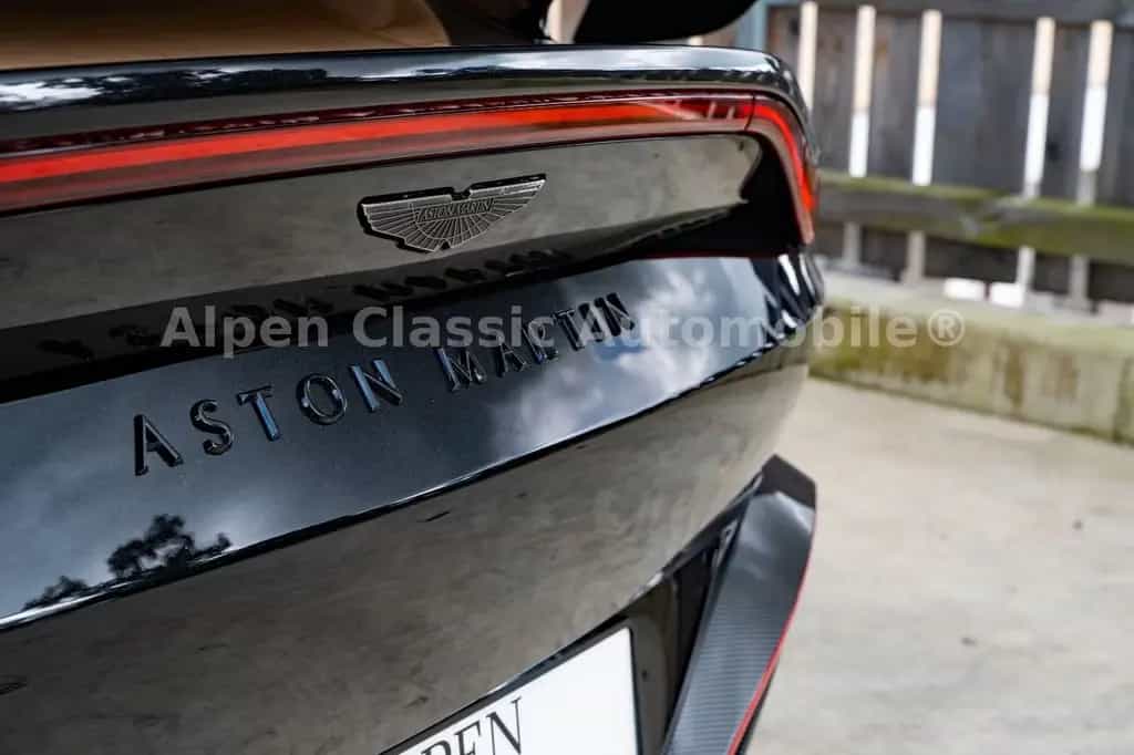 Aston Martin V12 Vantage Ceramic, 360 Grad, Carbon 07/2022-photo-6