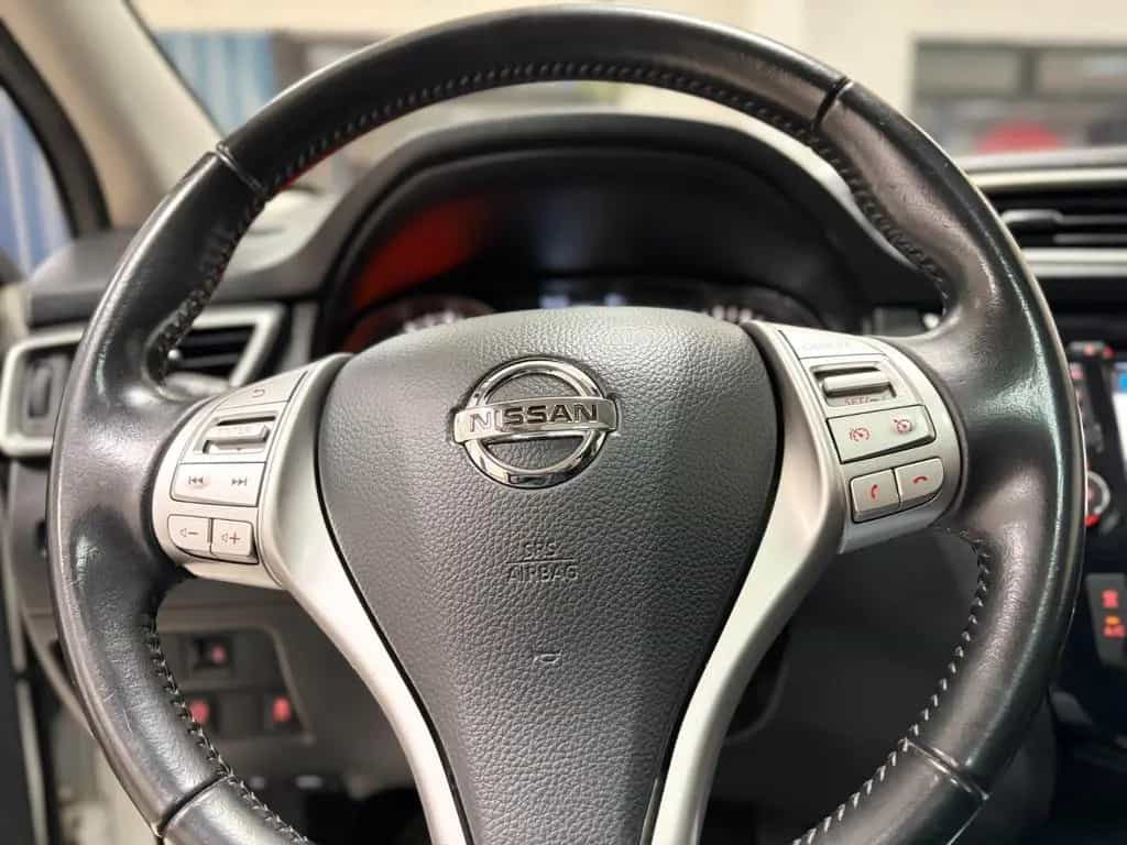Nissan Qashqai N-Connecta Kamera Navi Panorama SHZ 03/2016-photo-14