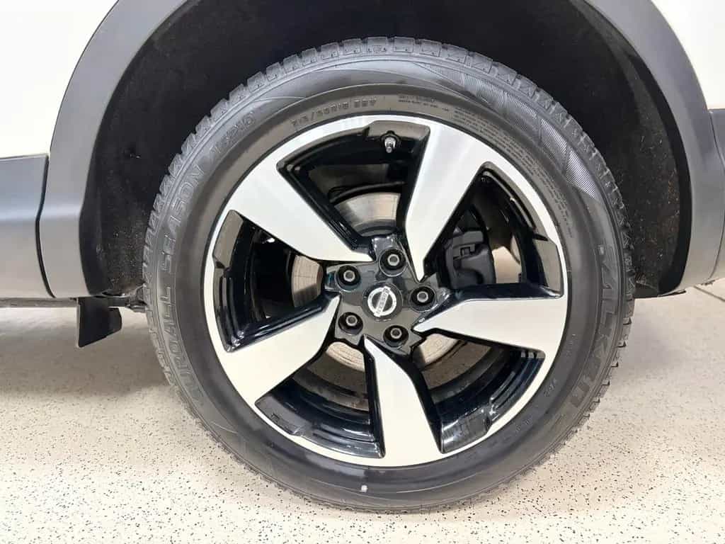 Nissan Qashqai N-Connecta Kamera Navi Panorama SHZ 03/2016-photo-23