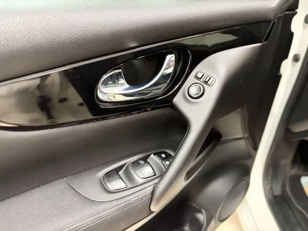 Nissan Qashqai N-Connecta Kamera Navi Panorama SHZ 03/2016-photo-7