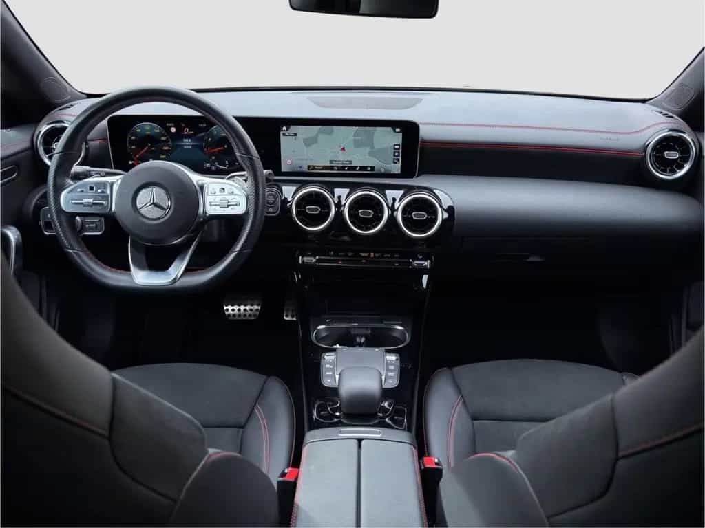 Mercedes-Benz CLA-Class 200 Shooting Brake AMG Line LED 7G *Garantie 07/2020-photo-11