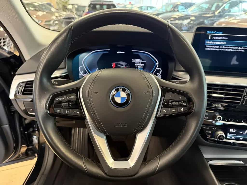 BMW 5 Series 530 PlugIn*xDrive*Dig Cockpit*R.cam*SHZ*Navi*LED 09/2021-photo-10