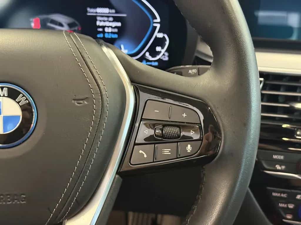 BMW 5 Series 530 PlugIn*xDrive*Dig Cockpit*R.cam*SHZ*Navi*LED 09/2021-photo-12