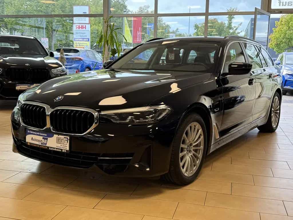 BMW 5 Series 530 PlugIn*xDrive*Dig Cockpit*R.cam*SHZ*Navi*LED 09/2021-photo-2