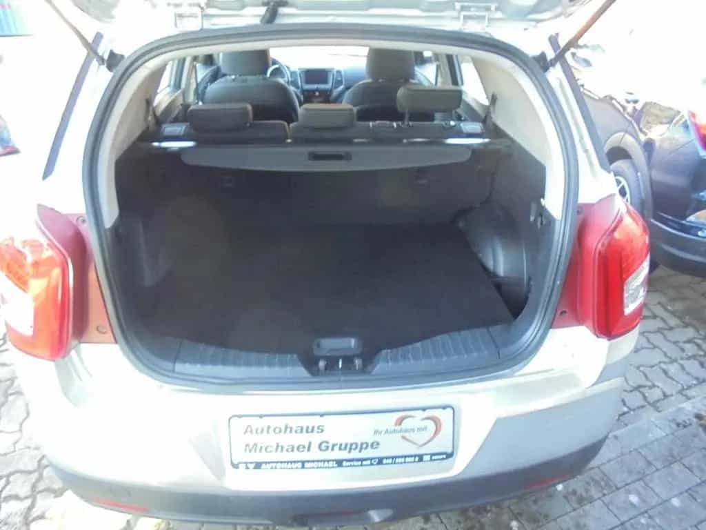 Ssangyong Tivoli e-XGi XLV Aut. Quartz 09/2016-photo-3