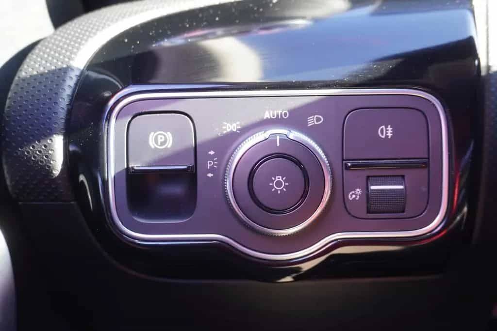 Mercedes-Benz A-Class AMG Line LED Navi Digitales Cockpit DAB USB 11/2020-photo-16