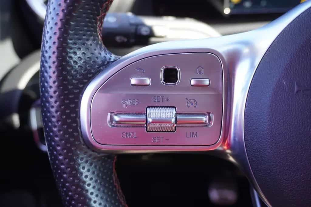 Mercedes-Benz A-Class AMG Line LED Navi Digitales Cockpit DAB USB 11/2020-photo-17