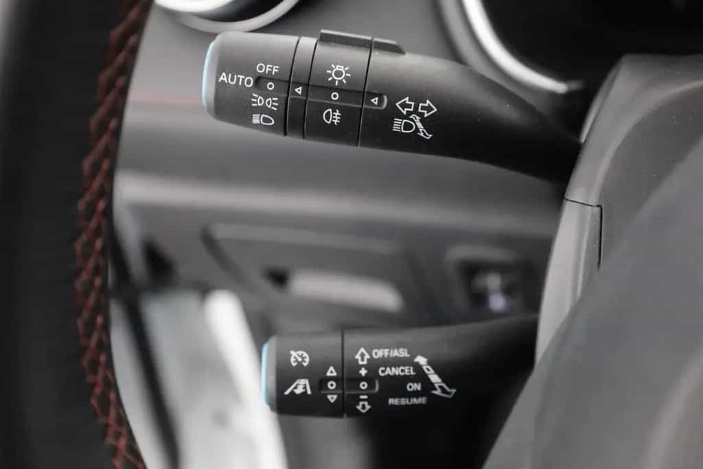 MG HS 1.5 T-GDI Luxury Aut. LED ACC Navi 360° Pano 03/2024-photo-14