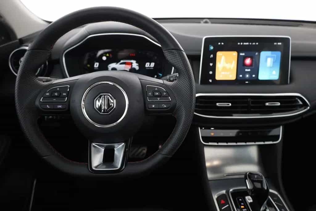 MG HS 1.5 T-GDI Luxury Aut. LED ACC Navi 360° Pano 03/2024-photo-9