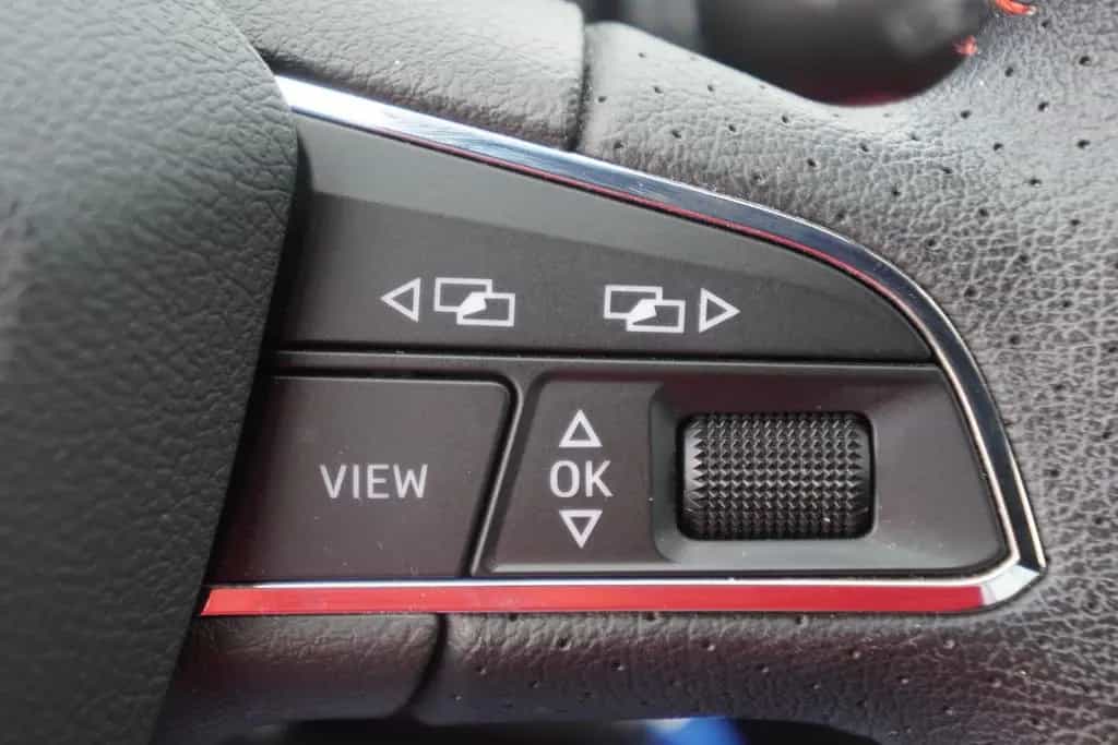 Seat Ibiza 1.0 TSI FR LED FullLink Navi Kamera 06/2020-photo-21