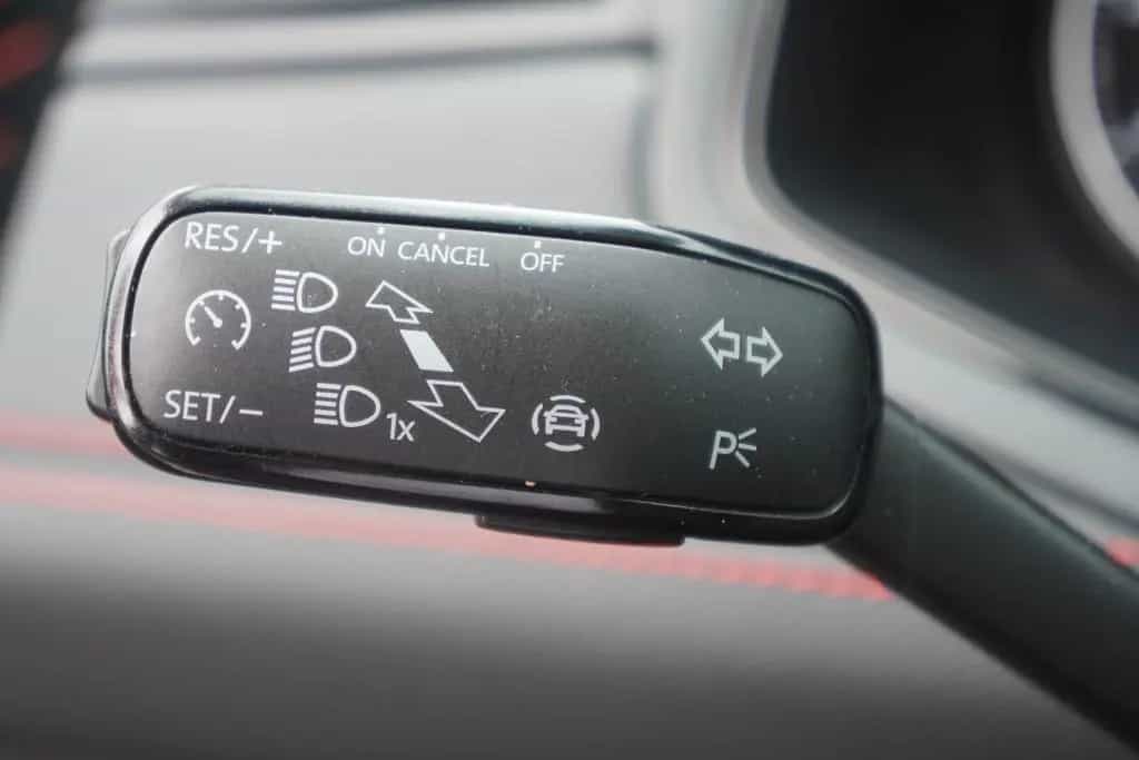 Seat Ibiza 1.0 TSI FR LED FullLink Navi Kamera 06/2020-photo-23