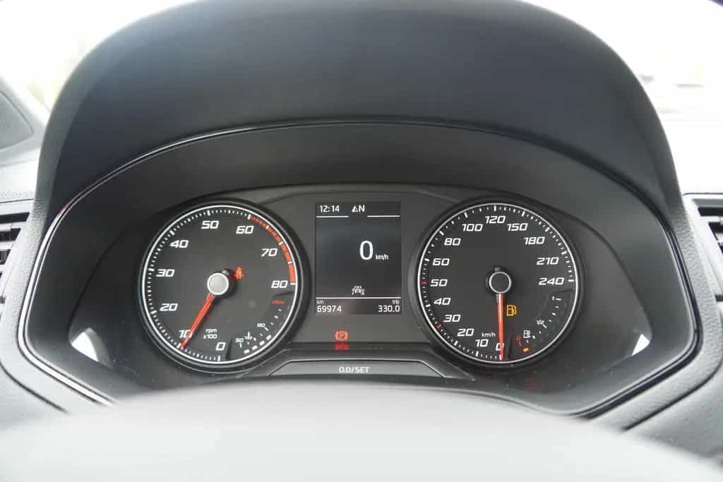 Seat Ibiza 1.0 TSI FR LED FullLink Navi Kamera 06/2020-photo-24