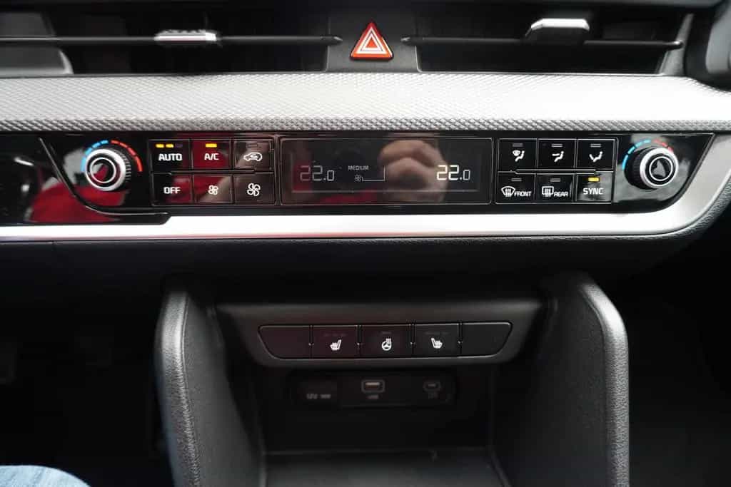 Kia Sportage 1.6 T-GDI Edition 7 LED Sitzheizung DAB 05/2022-photo-18