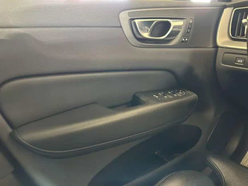 Volvo XC60 B4 B Plus Bright 09/2022-photo-15