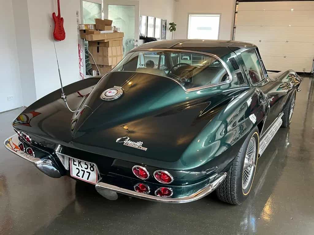 Corvette C2 09/1965-photo-1