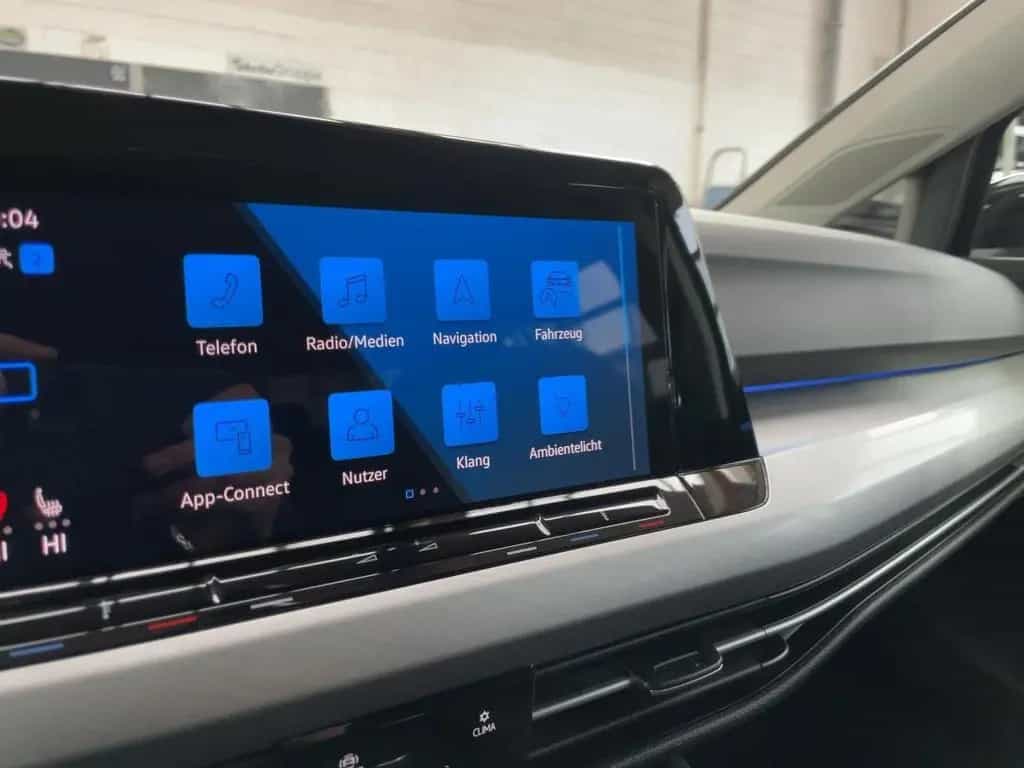 Volkswagen Golf Life APP+DAB+VIRT+LED+NAVI+PDC 02/2023-photo-10