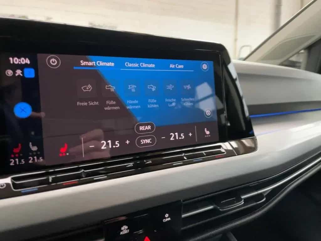Volkswagen Golf Life APP+DAB+VIRT+LED+NAVI+PDC 02/2023-photo-14