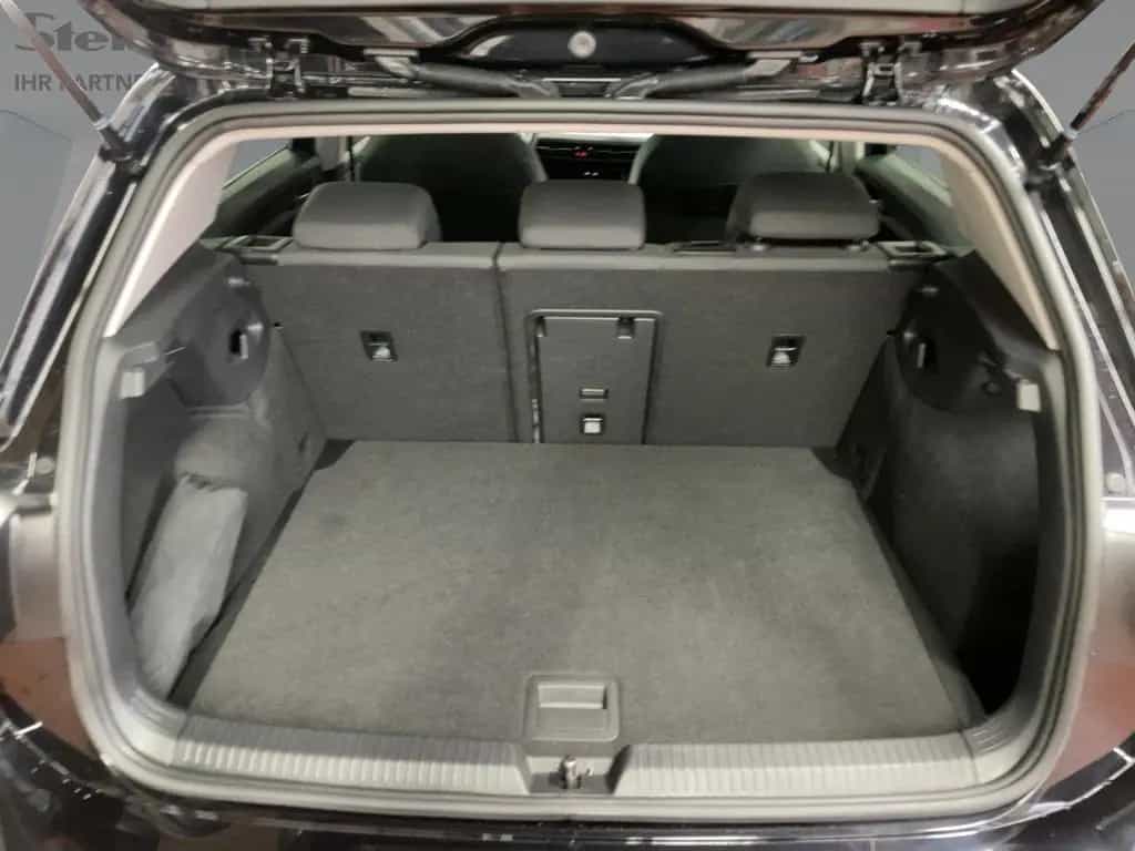 Volkswagen Golf Life APP+DAB+VIRT+LED+NAVI+PDC 02/2023-photo-4