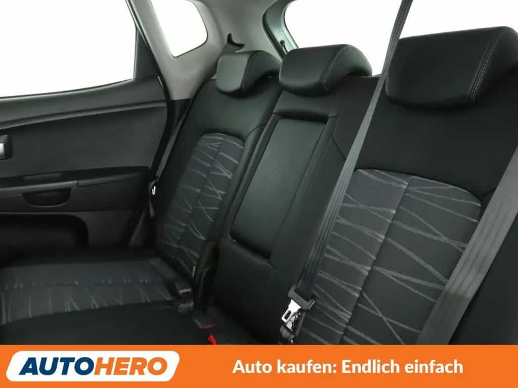 Kia Venga 1.6 Dream Team *ALU*SHZ*PDC*NAVI* 03/2018-photo-13