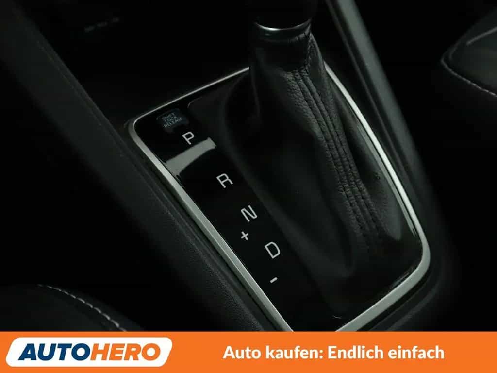Kia Venga 1.6 Dream Team *ALU*SHZ*PDC*NAVI* 03/2018-photo-24