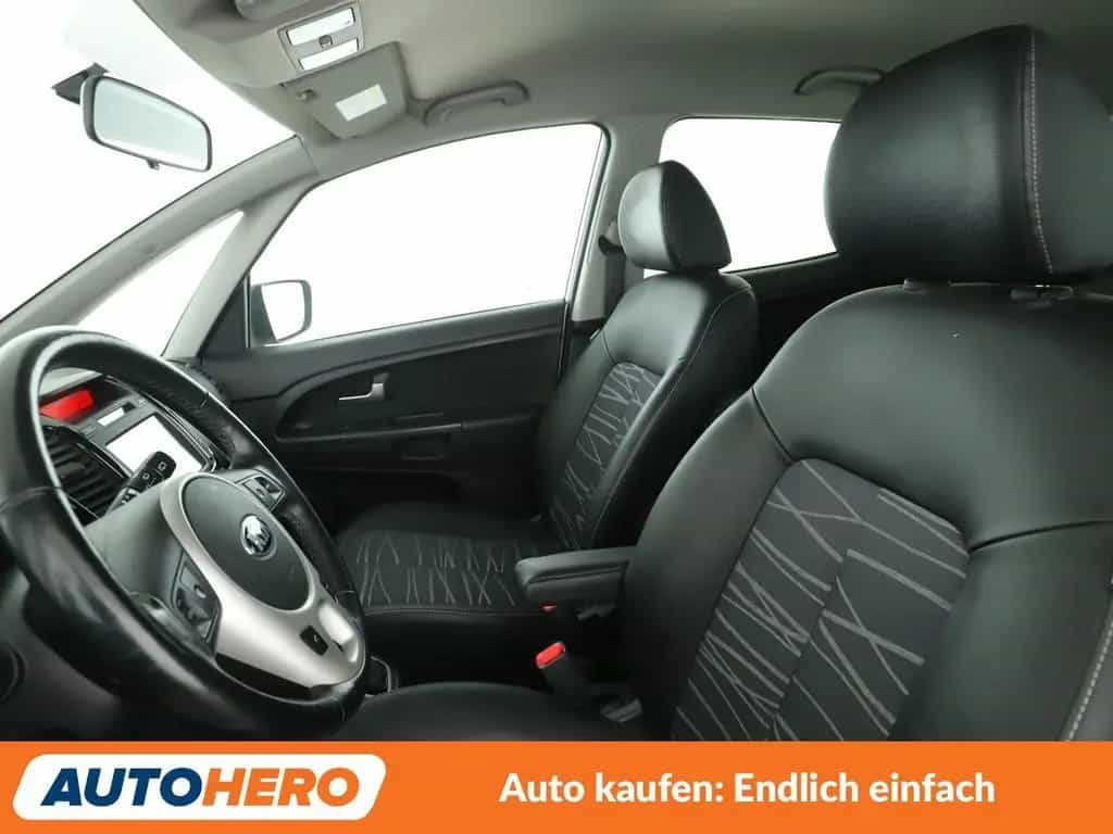 Kia Venga 1.6 Dream Team *ALU*SHZ*PDC*NAVI* 03/2018-photo-9