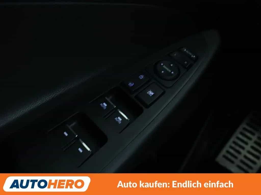 Hyundai TUCSON 1.6 TGDI N-Line 4WD Aut.*NAVI*LED*360°CAM 06/2019-photo-26