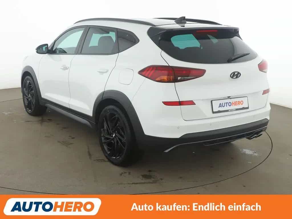 Hyundai TUCSON 1.6 TGDI N-Line 4WD Aut.*NAVI*LED*360°CAM 06/2019-photo-3