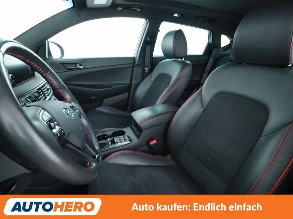 Hyundai TUCSON 1.6 TGDI N-Line 4WD Aut.*NAVI*LED*360°CAM 06/2019-photo-9