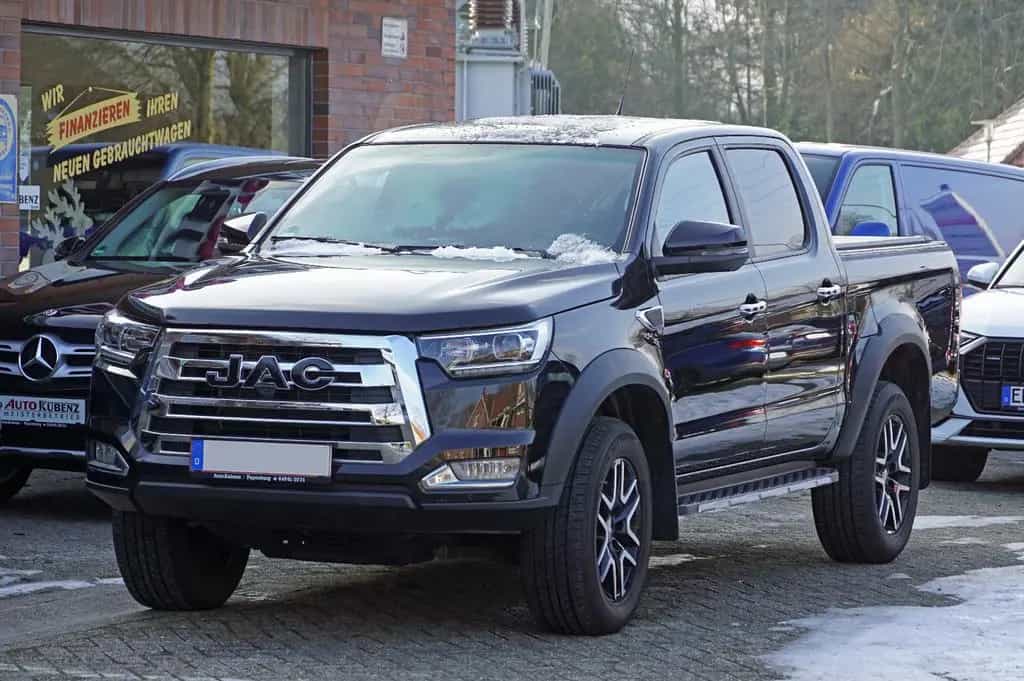 JAC 8 Pro T8 PRO 2,4 T Pick Up 4WD Allrad AHK Abdeck. TEMP 05/2023-photo-0
